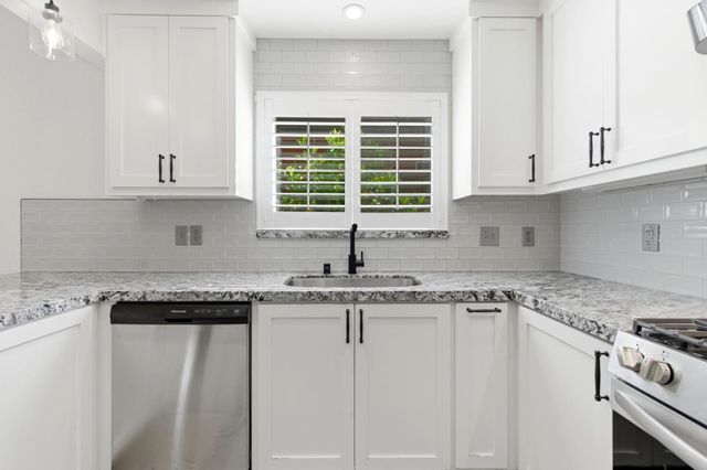 1660 Monte Vista Drive, Hollister, CA 95023