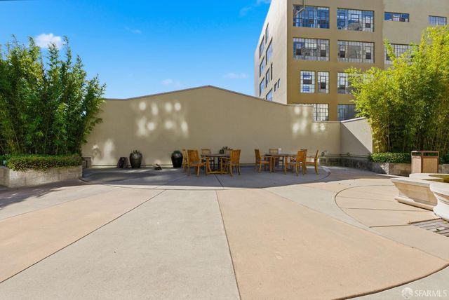 140 South Van Ness Avenue 417, San Francisco, CA 94103