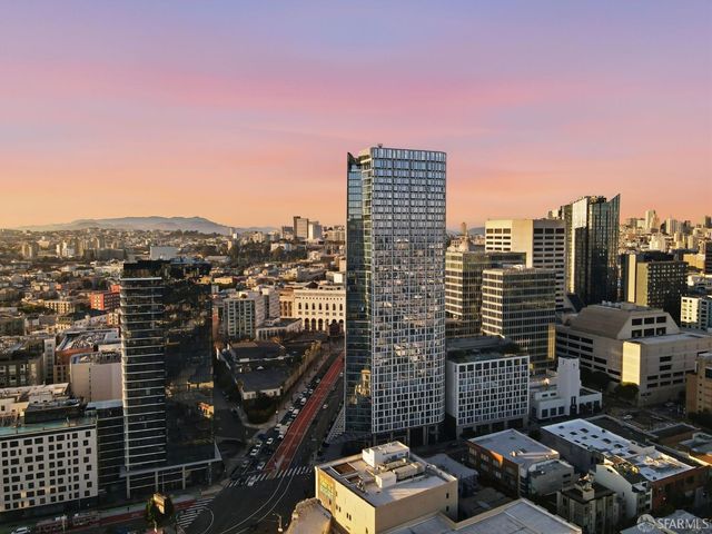 140 South Van Ness Avenue 417, San Francisco, CA 94103