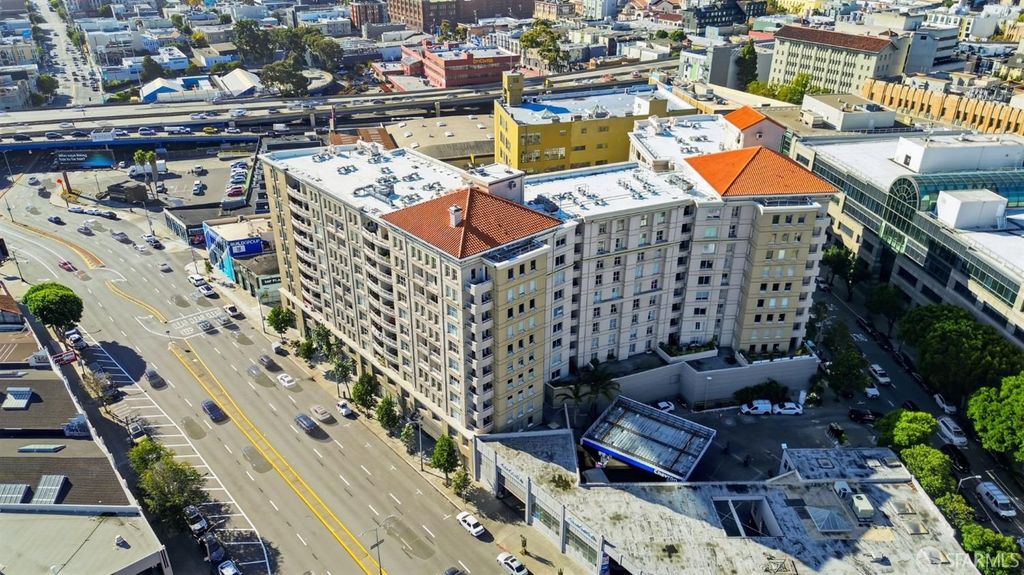 140 South Van Ness Avenue 417, San Francisco, CA 94103