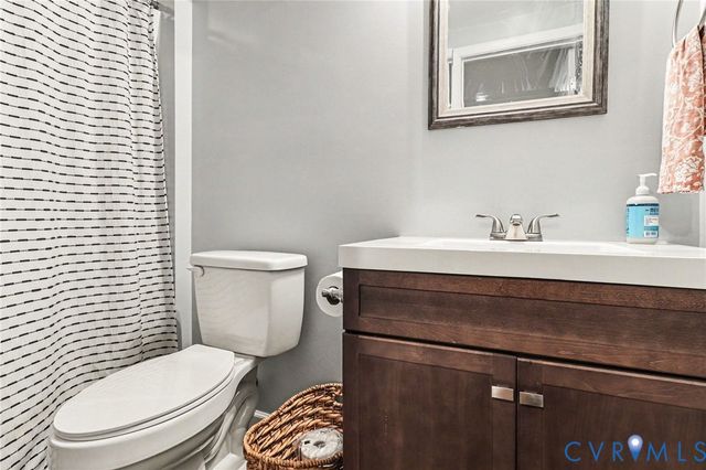 11518 W Providence Rd, North Chesterfield, VA 23236