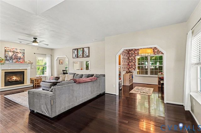11518 W Providence Rd, North Chesterfield, VA 23236