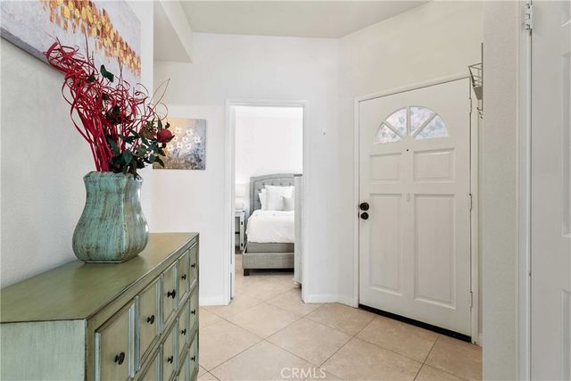 130 Cartier Aisle, Irvine, CA 92620