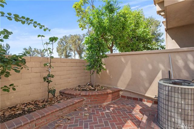 130 Cartier Aisle, Irvine, CA 92620