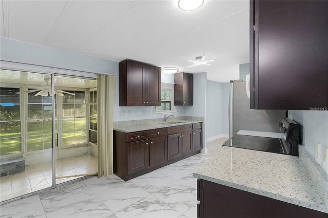 354 IVANHOE CIRCLE, Lady Lake, FL 32159