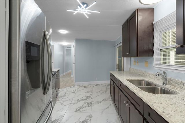 354 IVANHOE CIRCLE, Lady Lake, FL 32159