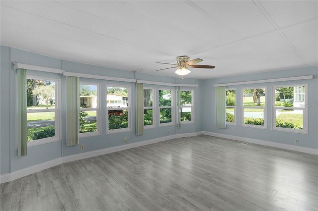 354 IVANHOE CIRCLE, Lady Lake, FL 32159