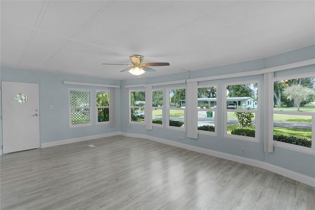 354 IVANHOE CIRCLE, Lady Lake, FL 32159