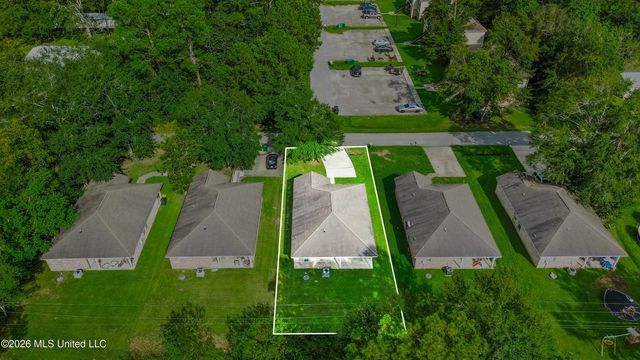 9421 Cartwright, Biloxi, MS 39532