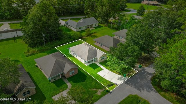 9421 Cartwright, Biloxi, MS 39532