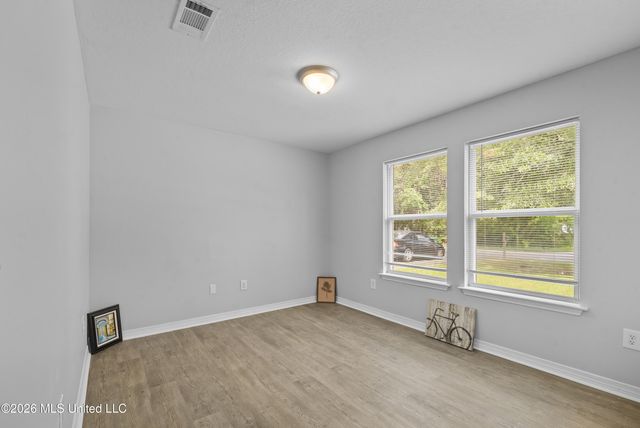 9421 Cartwright, Biloxi, MS 39532