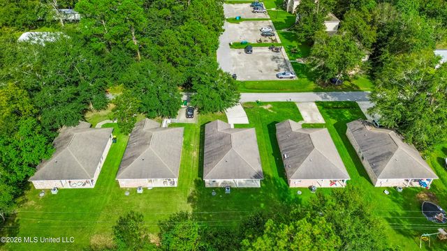 9421 Cartwright, Biloxi, MS 39532