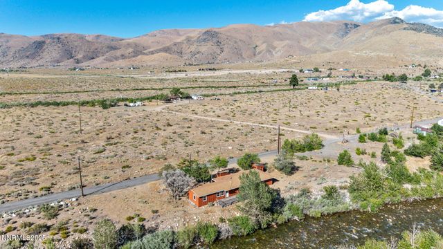 547 N River Lane, Coleville, CA 96107