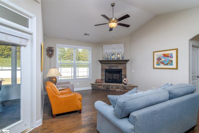 116 Hidden Springs Lane, Taylors, SC 29687