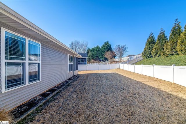 116 Hidden Springs Lane, Taylors, SC 29687