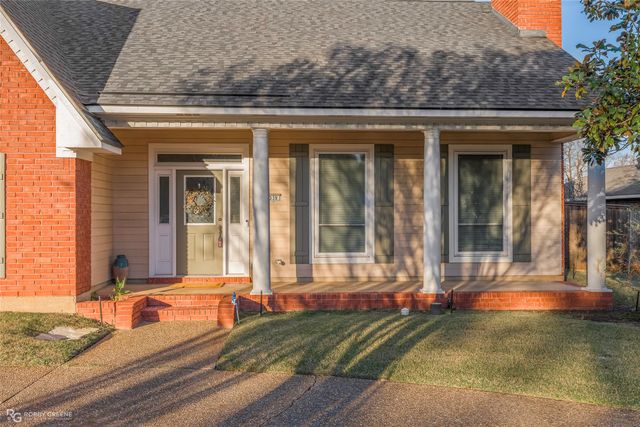 339 Greenacres Boulevard, Bossier City, LA 71111