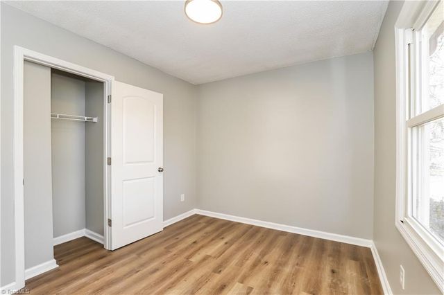 1089 Valley Drive, Graham, NC 27253