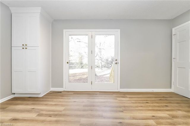 1089 Valley Drive, Graham, NC 27253