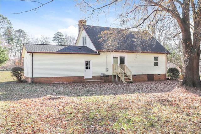 1089 Valley Drive, Graham, NC 27253