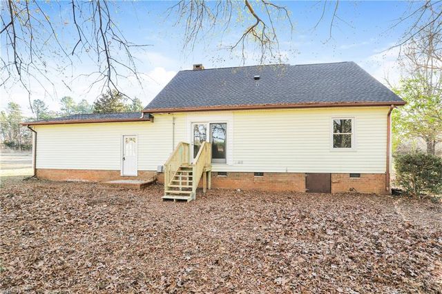 1089 Valley Drive, Graham, NC 27253