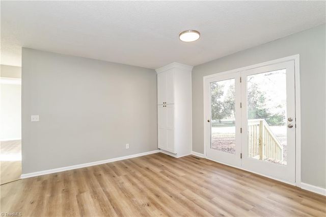 1089 Valley Drive, Graham, NC 27253