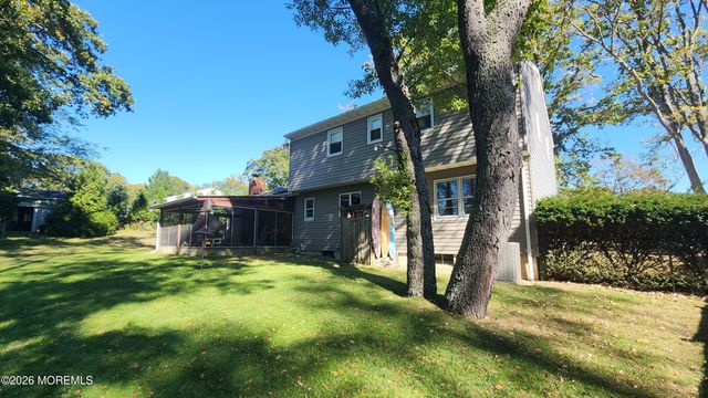 102 Orange Street, Oakhurst, NJ 07755