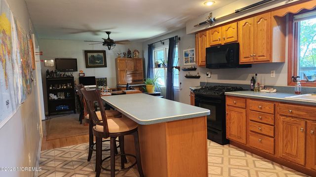 102 Orange Street, Oakhurst, NJ 07755