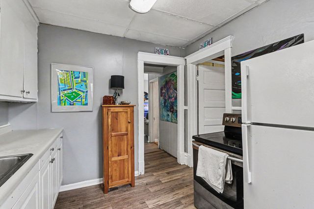 436 S Westnedge Court, Kalamazoo City, MI 49008