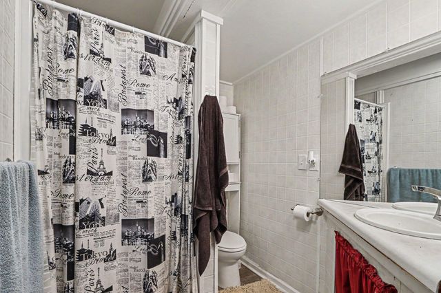 436 S Westnedge Court, Kalamazoo City, MI 49008