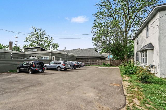 436 S Westnedge Court, Kalamazoo City, MI 49008