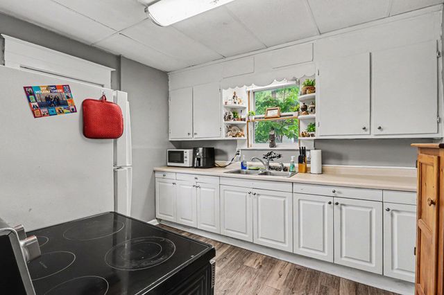 436 S Westnedge Court, Kalamazoo City, MI 49008