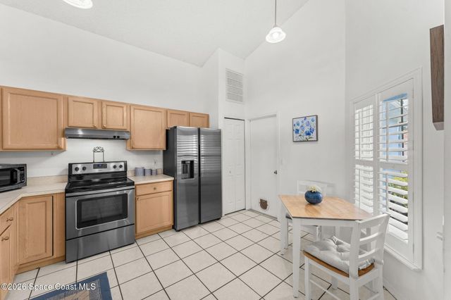 1623 Vista Lake Circle, Melbourne, FL 32904