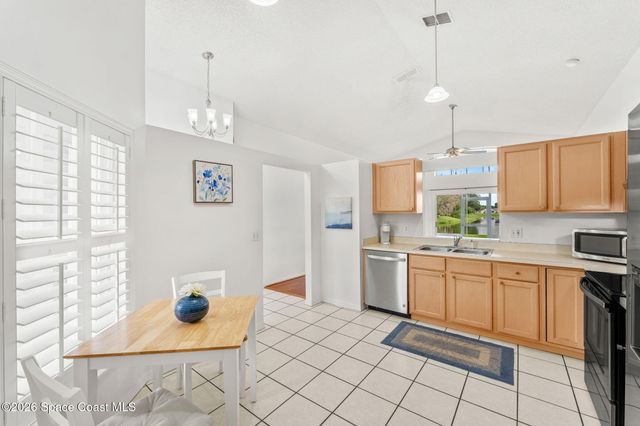 1623 Vista Lake Circle, Melbourne, FL 32904