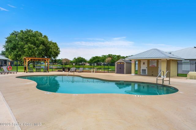1623 Vista Lake Circle, Melbourne, FL 32904