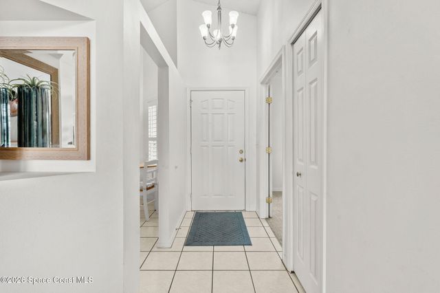 1623 Vista Lake Circle, Melbourne, FL 32904