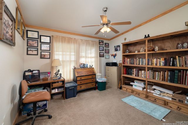 18434 Fm 471, Natalia, TX 78059