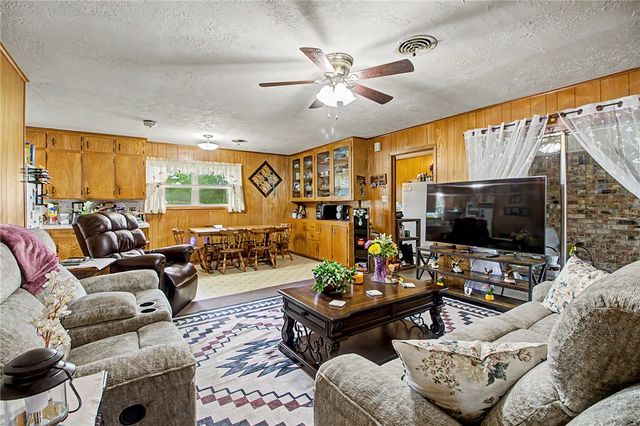 11576 Carter Lane, Bryan, TX 77808
