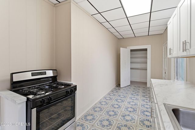 29 Broadway Road, Freehold, NJ 07728