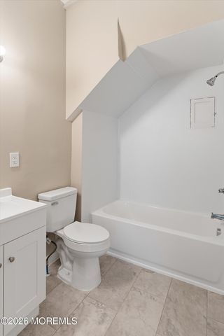 29 Broadway Road, Freehold, NJ 07728