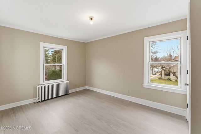 29 Broadway Road, Freehold, NJ 07728