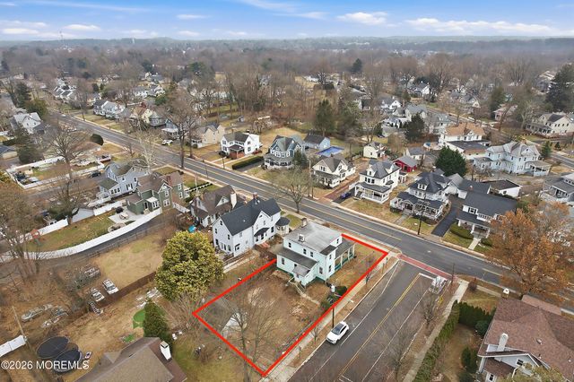 29 Broadway Road, Freehold, NJ 07728