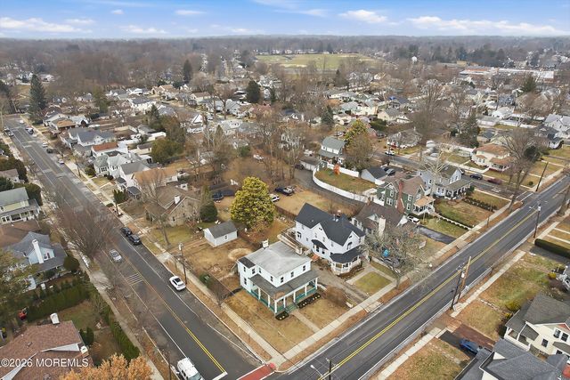 29 Broadway Road, Freehold, NJ 07728