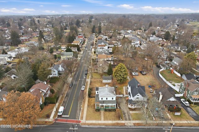 29 Broadway Road, Freehold, NJ 07728