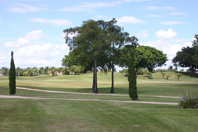 2390 Muir Circle, Wellington, FL 33414