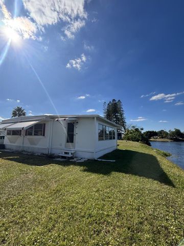 21 Oro Grande Way, Port St Lucie, FL 34952