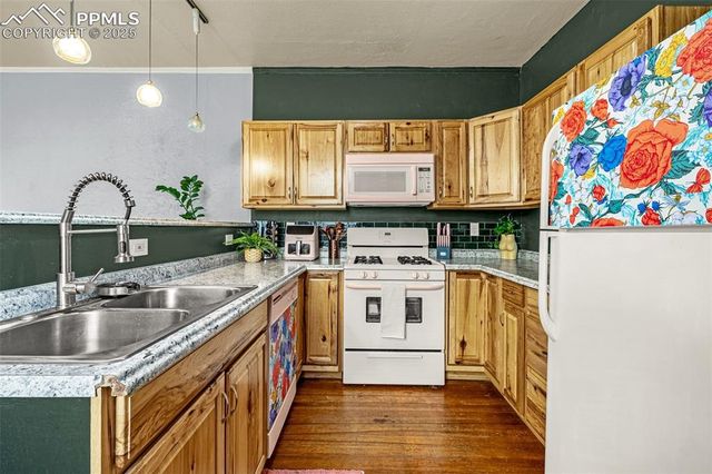 413 E Bijou Street, Colorado Springs, CO 80903