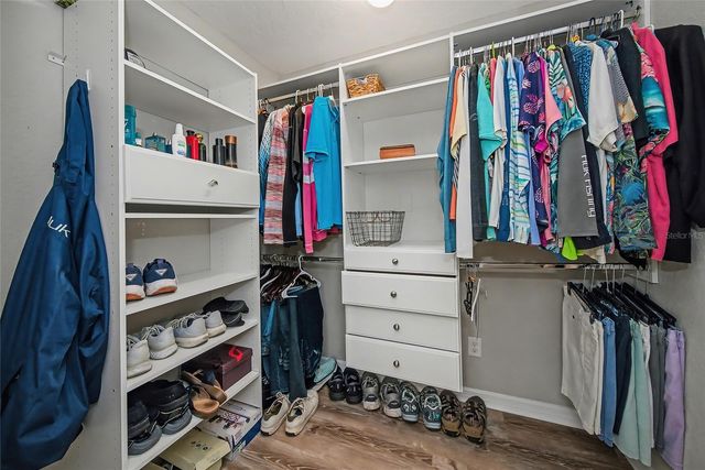 5408 EAGLES POINT CIRCLE 302, Sarasota, FL 34231