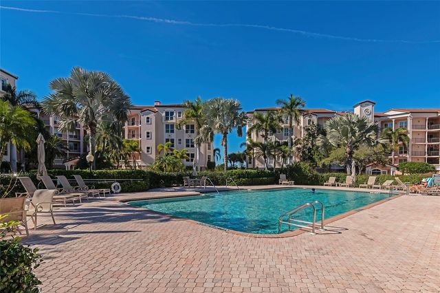 5408 EAGLES POINT CIRCLE 302, Sarasota, FL 34231