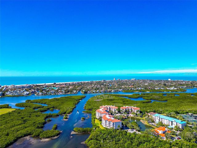 5408 EAGLES POINT CIRCLE 302, Sarasota, FL 34231