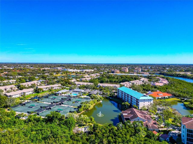 5408 EAGLES POINT CIRCLE 302, Sarasota, FL 34231